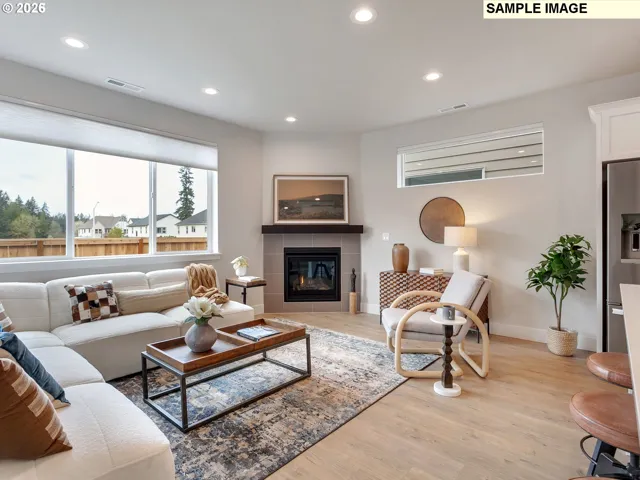 Living Room-Fireplace