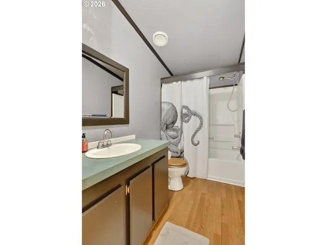 Bathroom-Hall