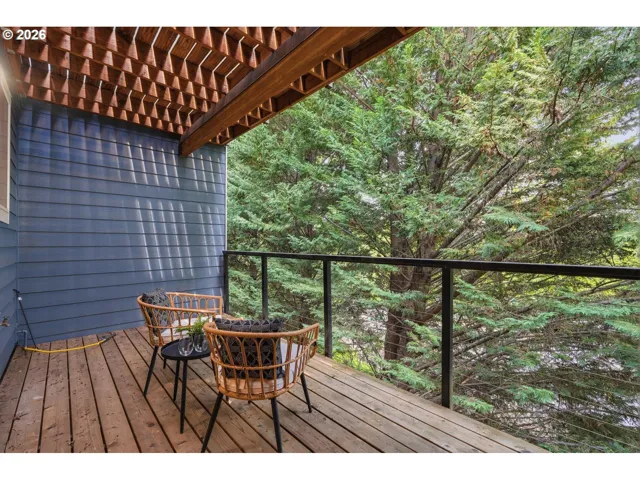 Deck-Main