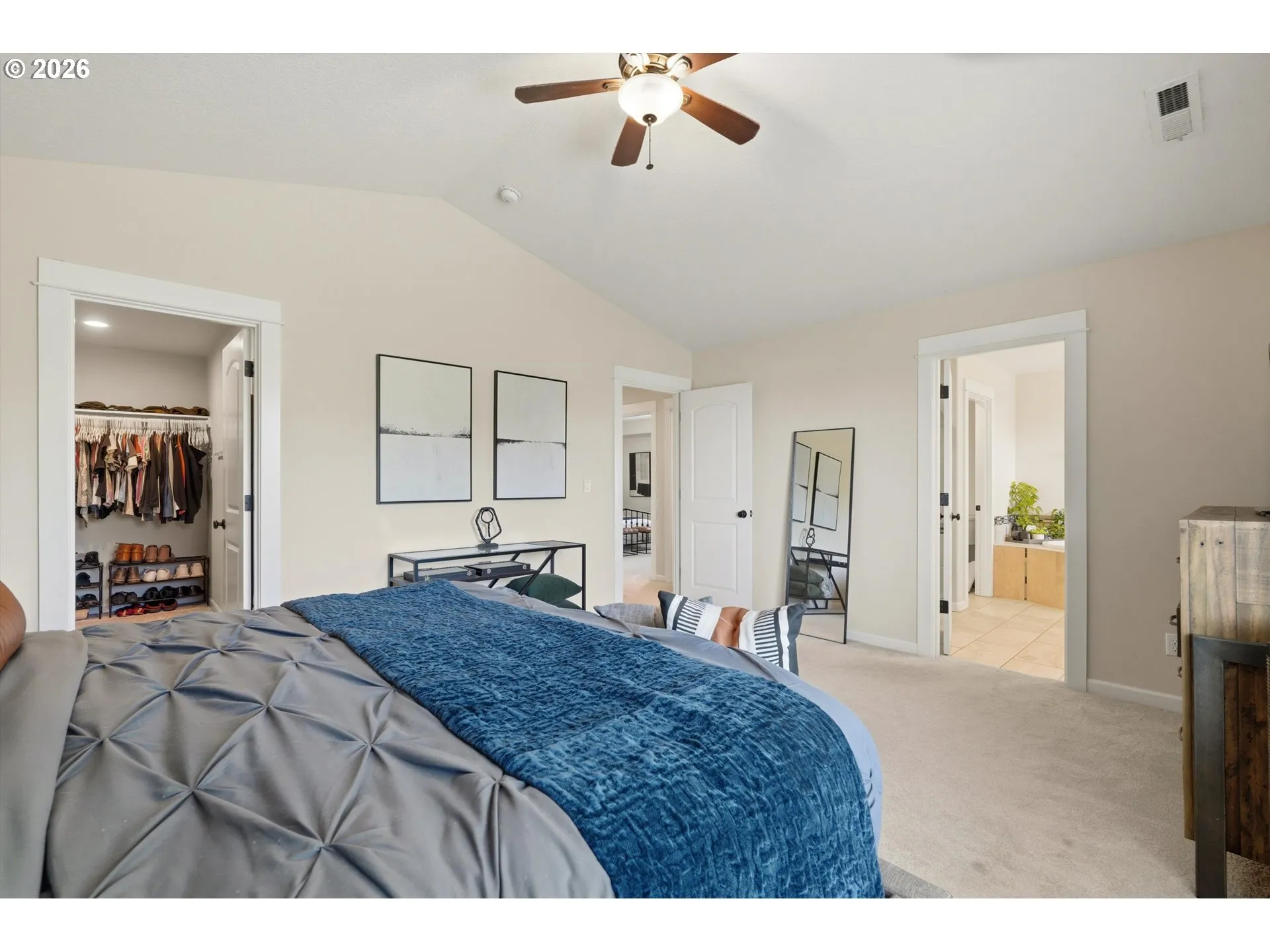 Bedroom, Primary