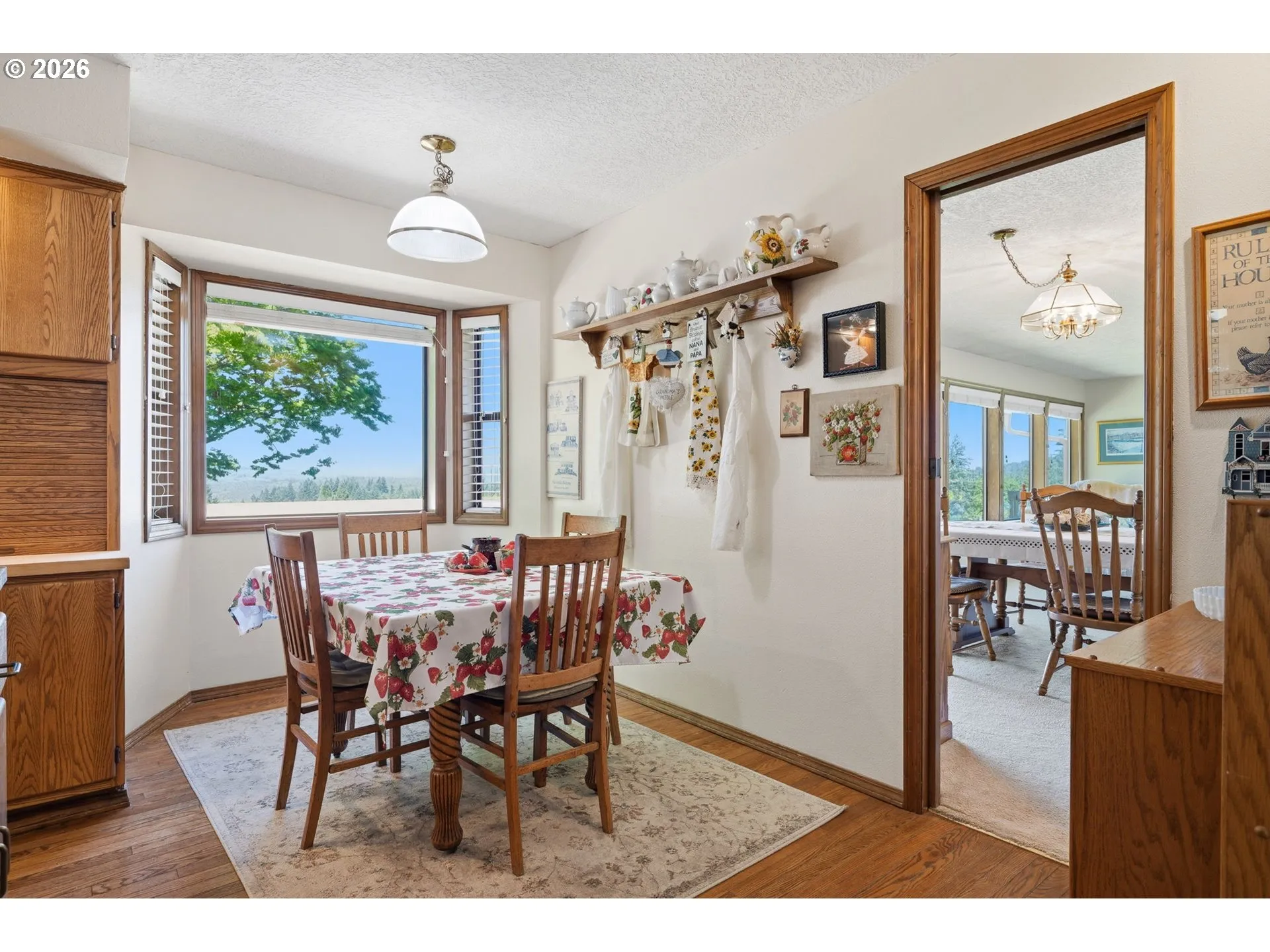 Kitchen/Nook-Eating Area