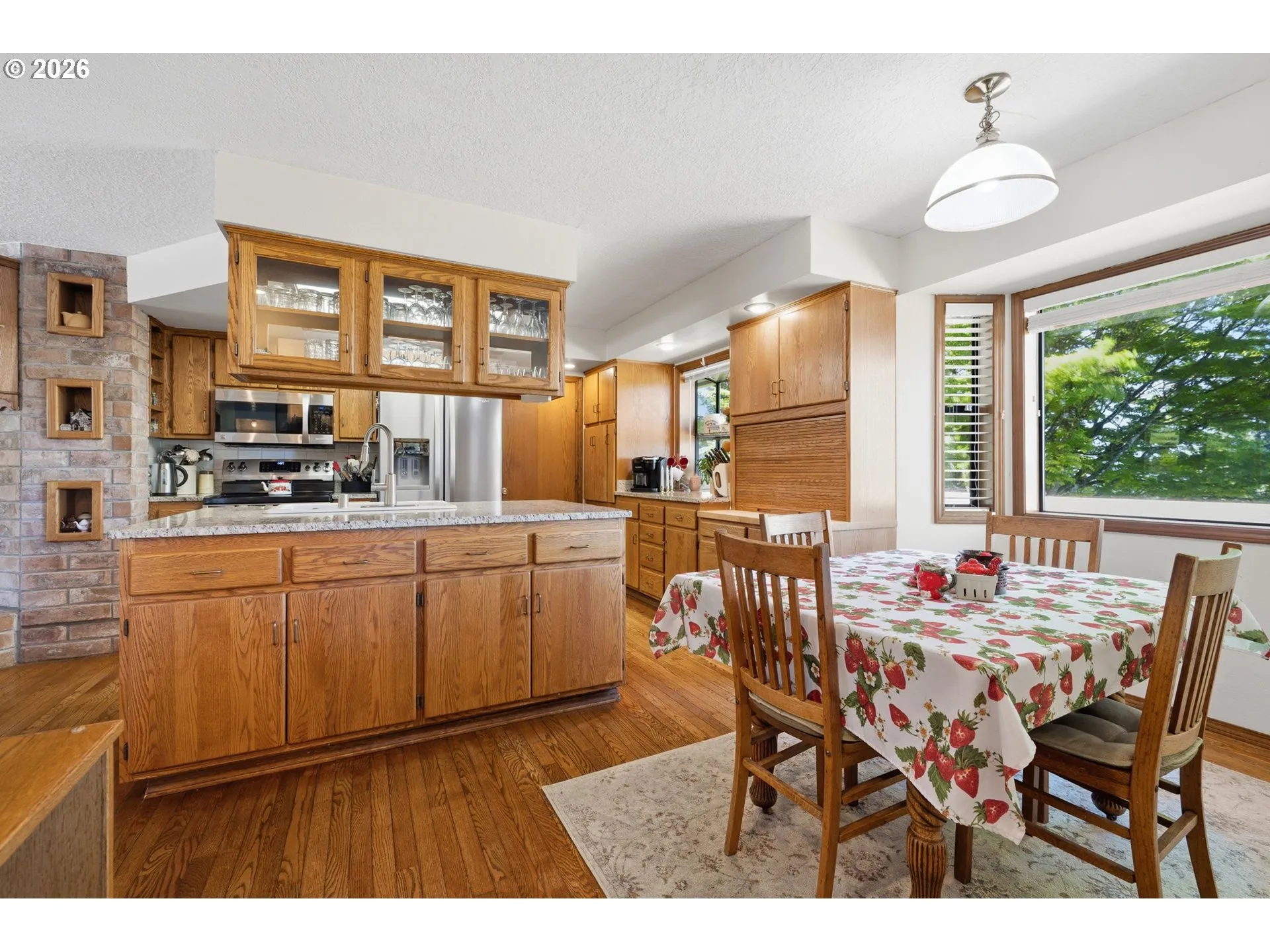 Kitchen/Nook-Eating Area