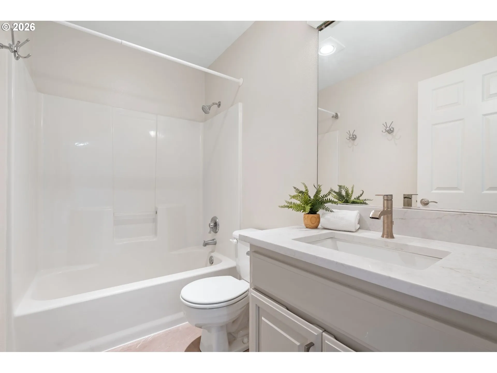 Bathroom-Upper