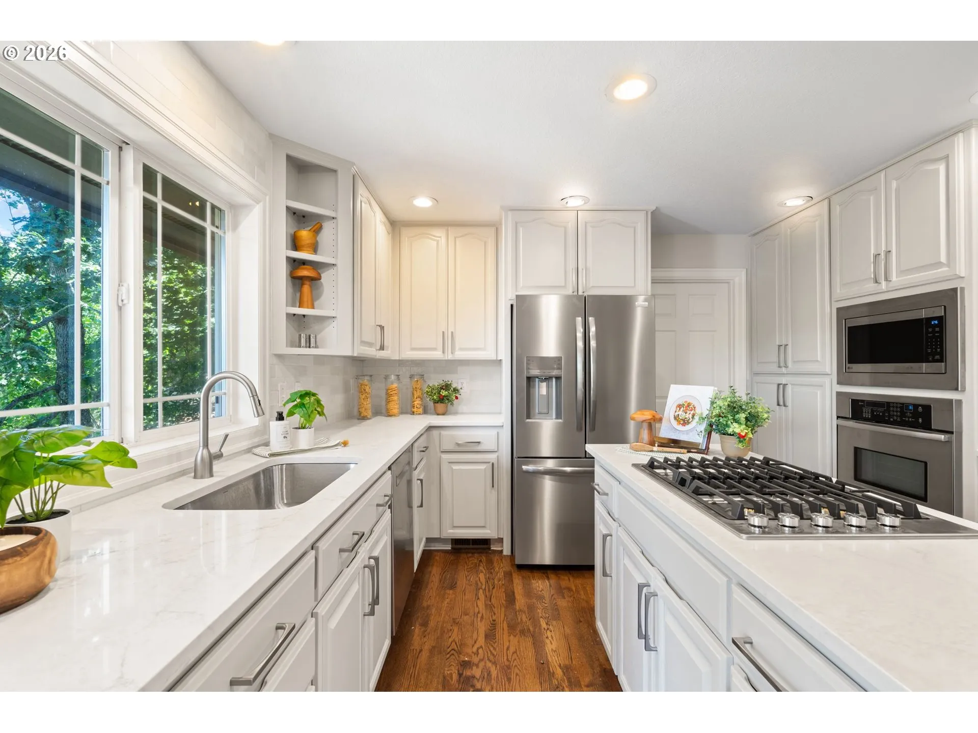 Kitchen-Cooking Island