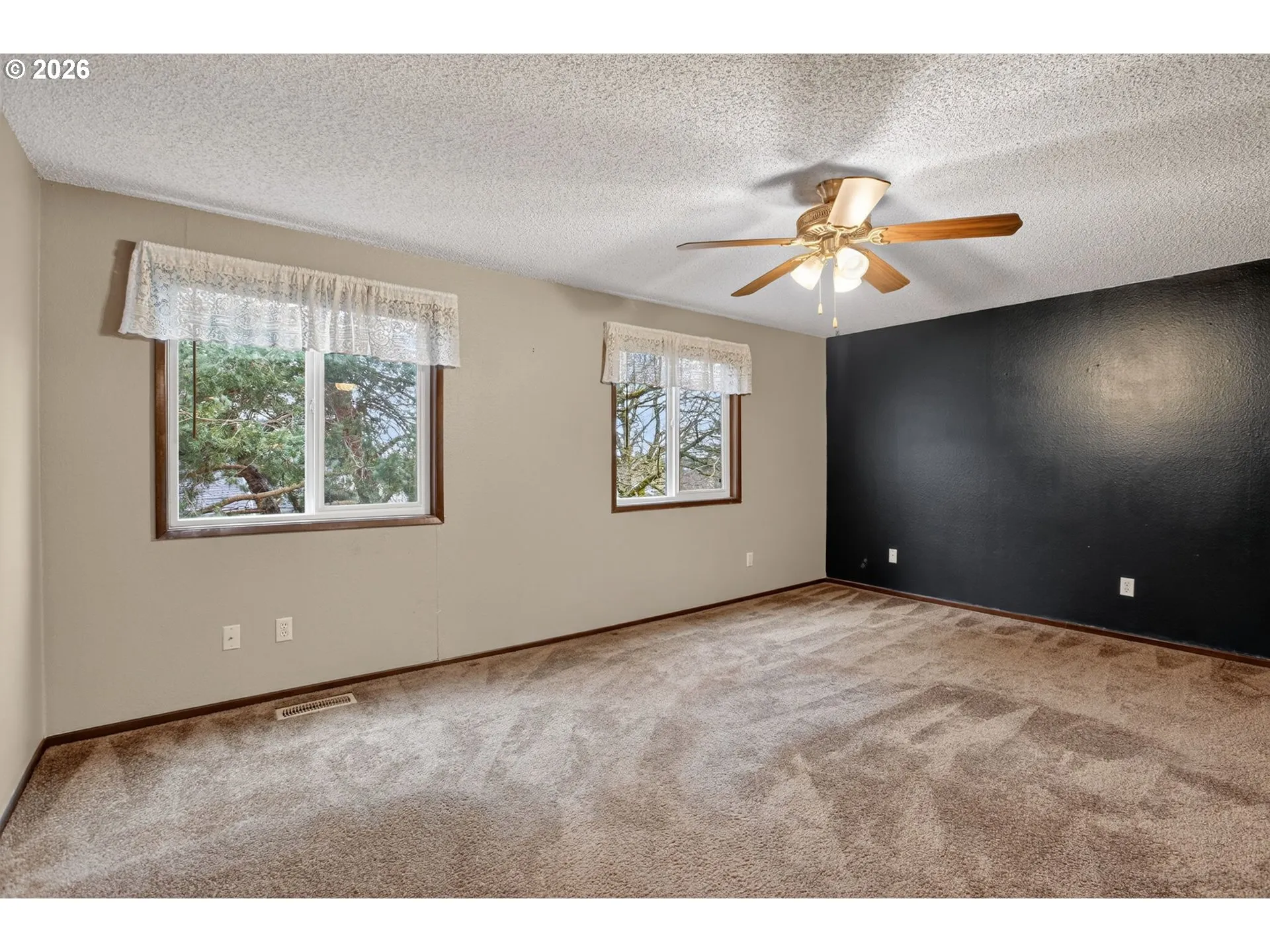 Bedroom, Primary-Upper