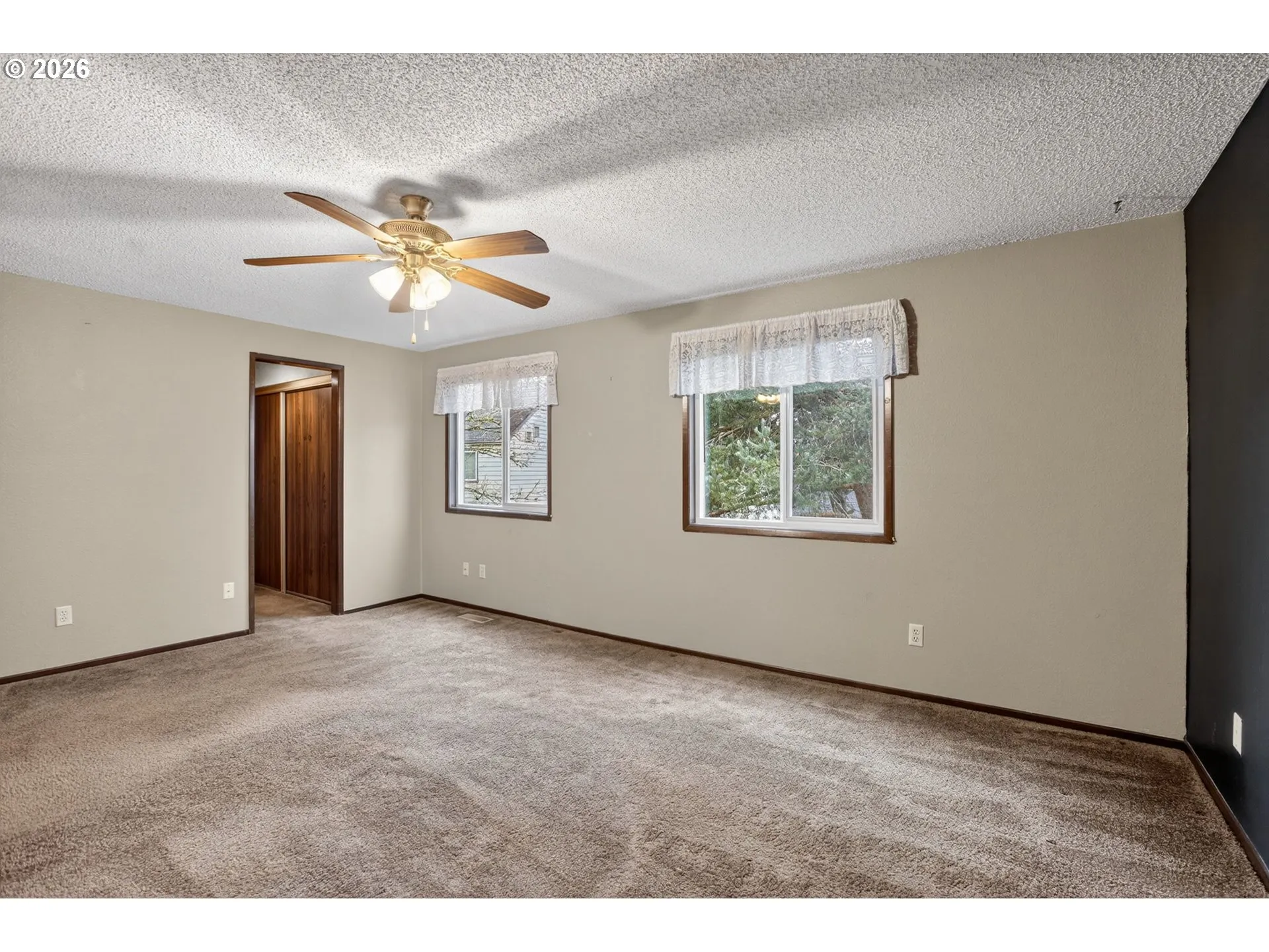 Bedroom, Primary-Ceiling Fan