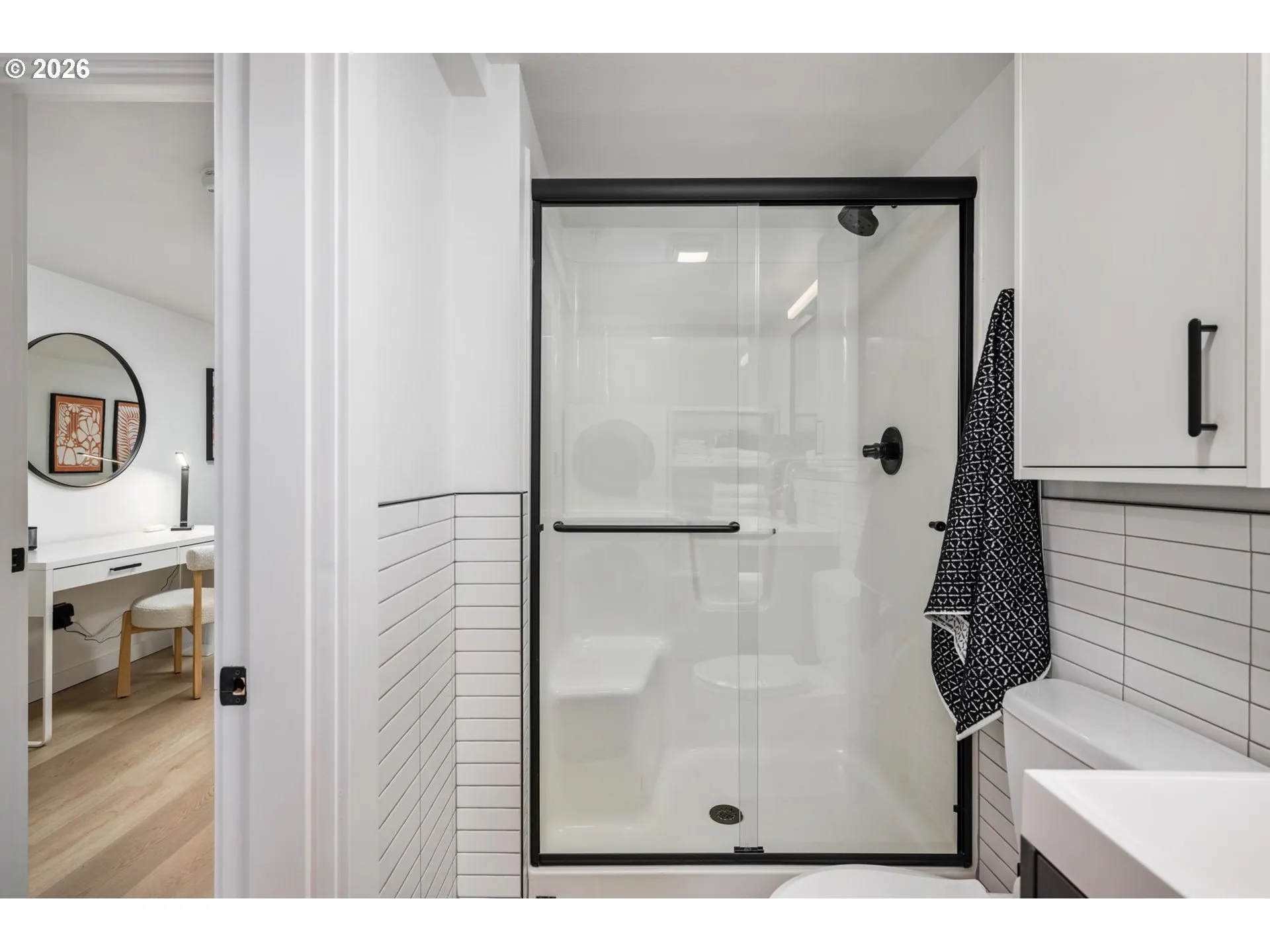 Bathroom-Walk in Shower