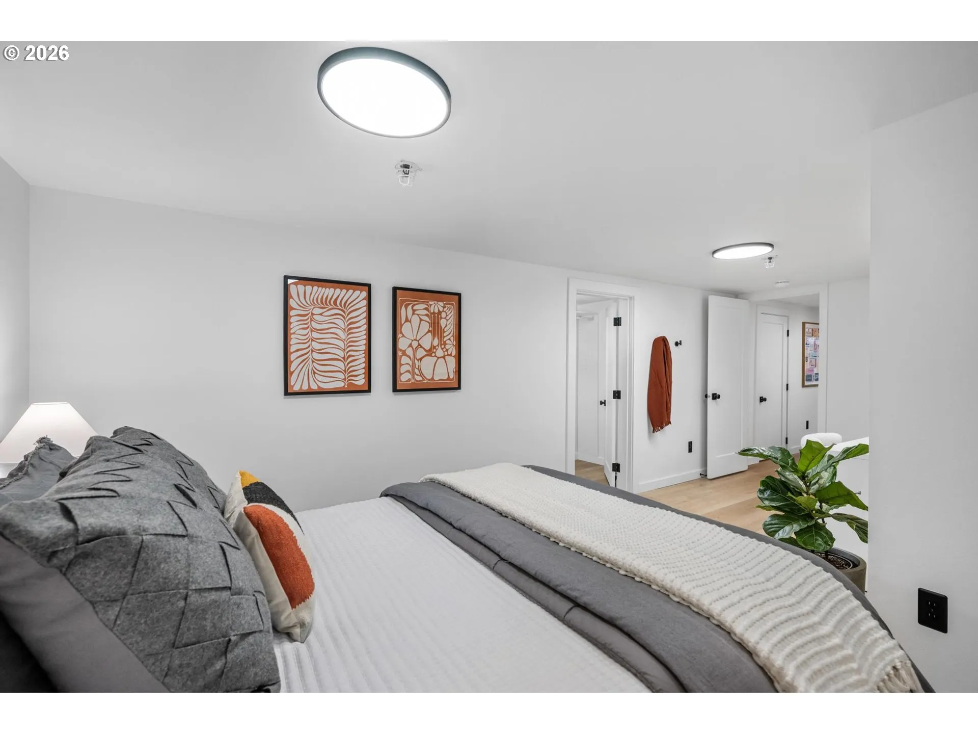 Bedroom, Primary