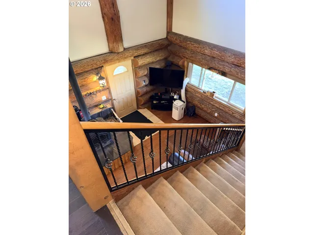 Living Room/Entrance