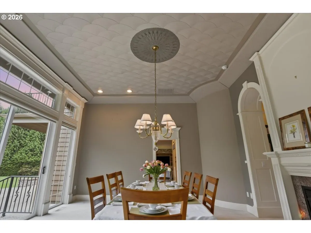 Dining Room-Formal