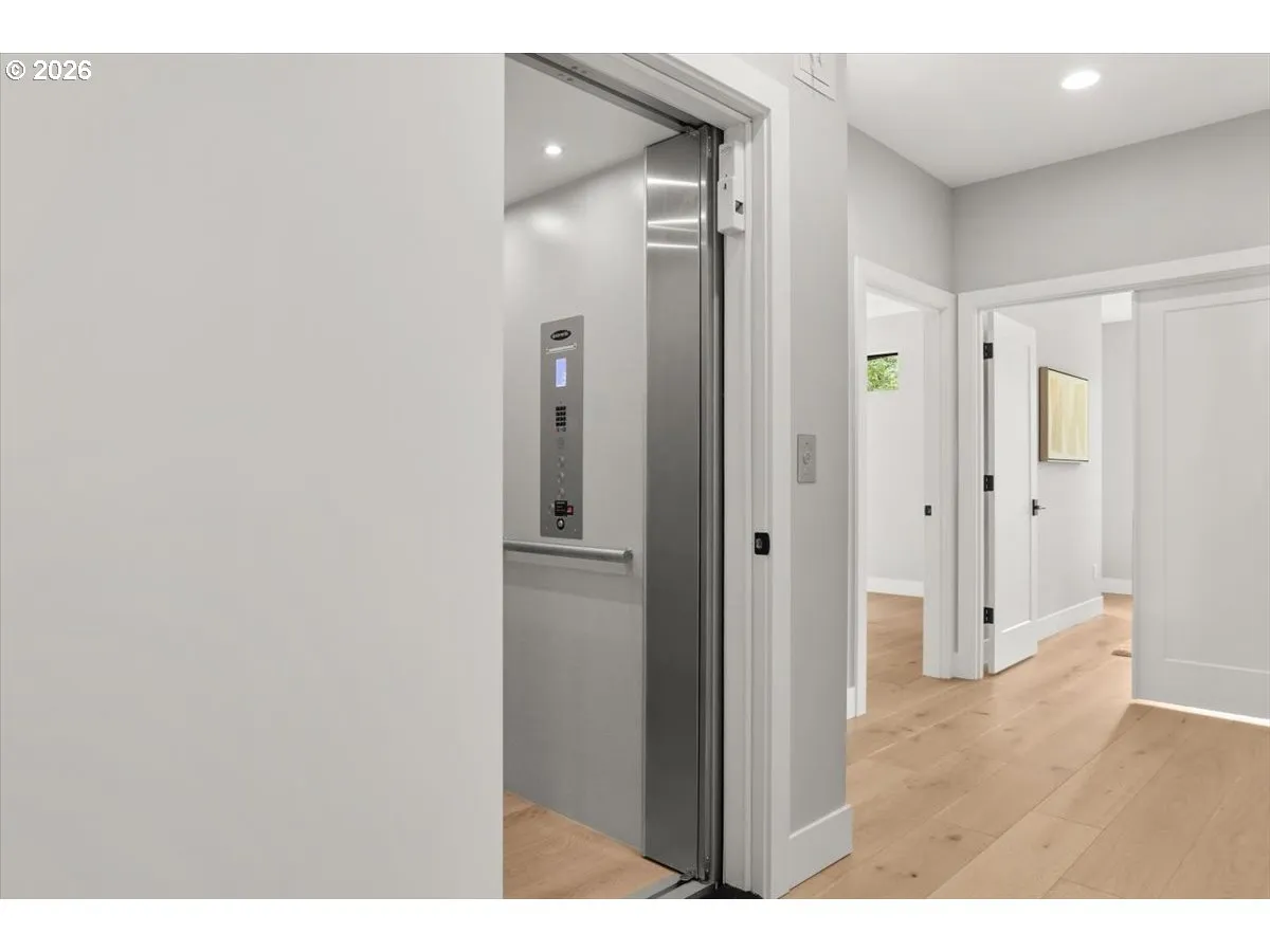 Elevator-Private