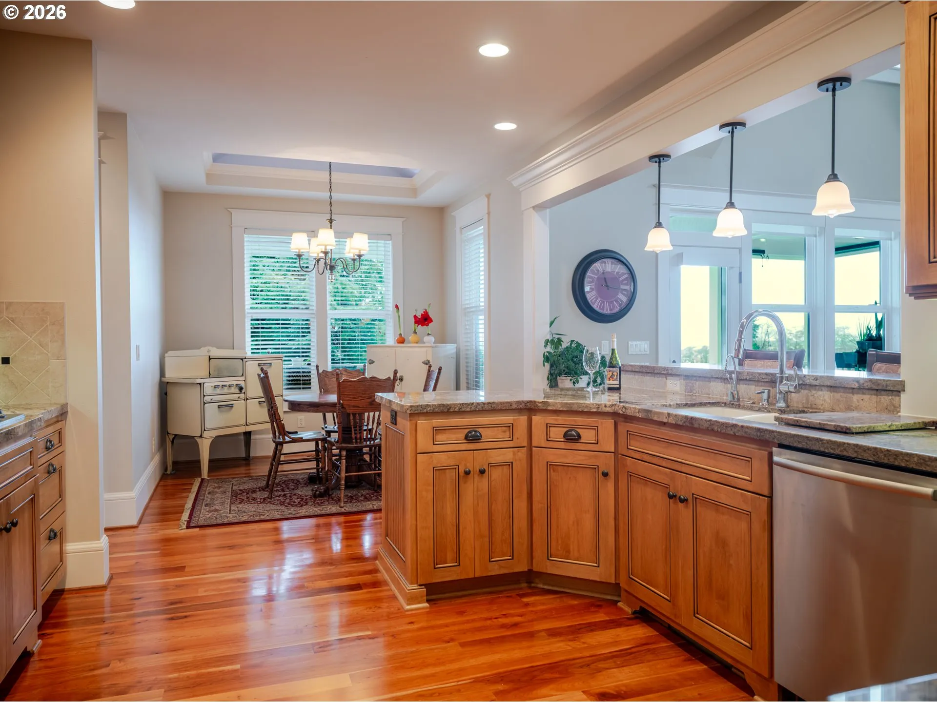 Kitchen-Eating Area