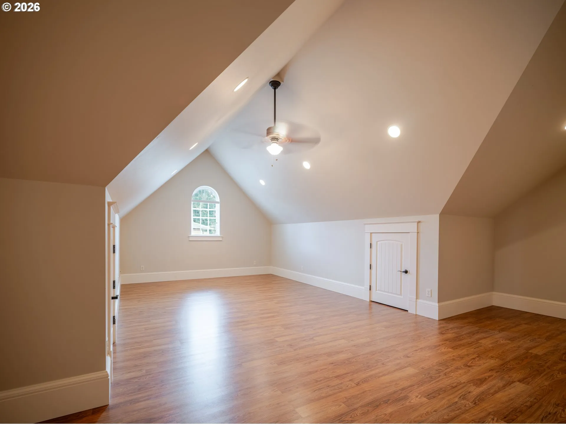 Bonus Room-Upper