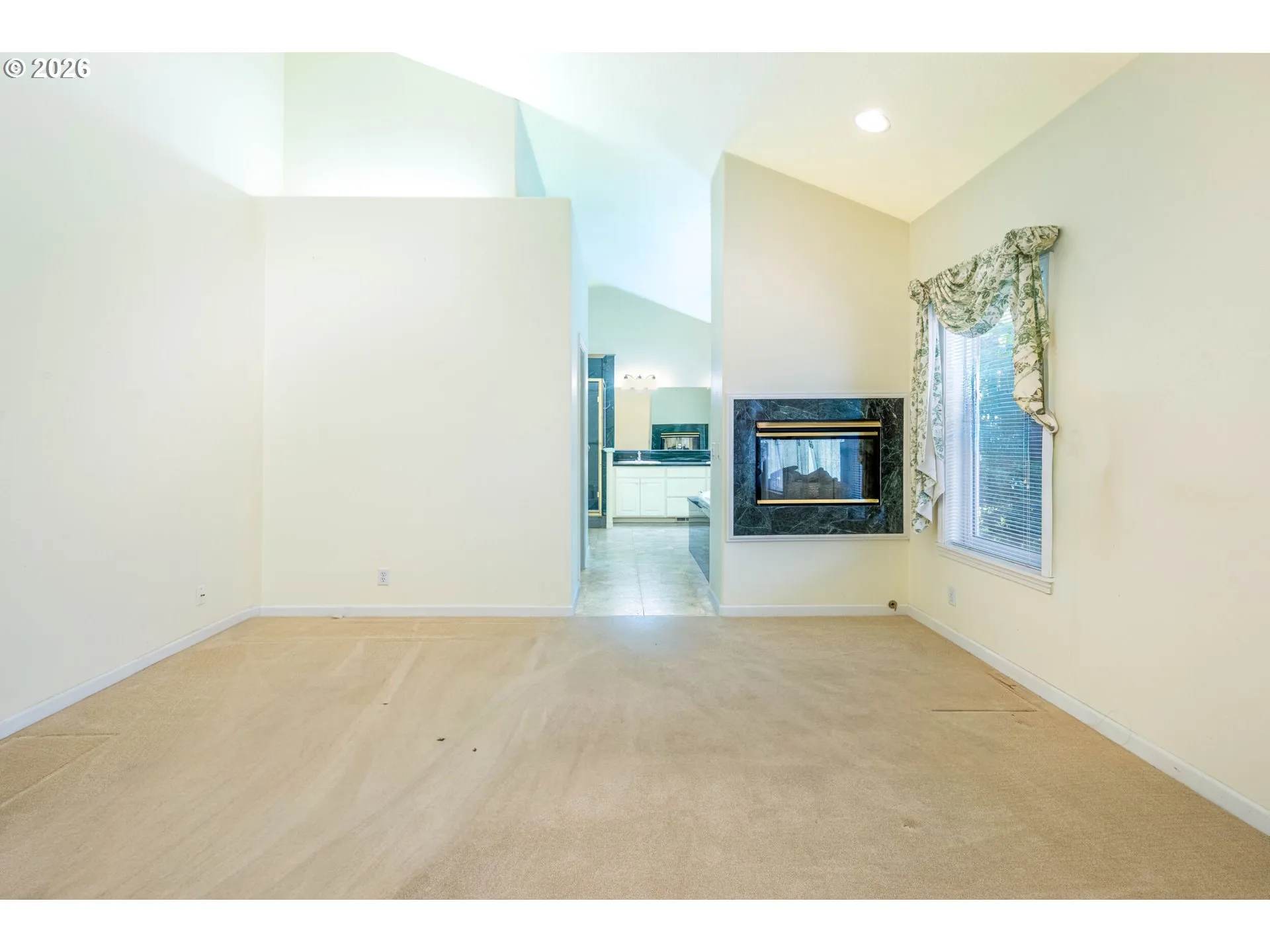 Bedroom, Primary