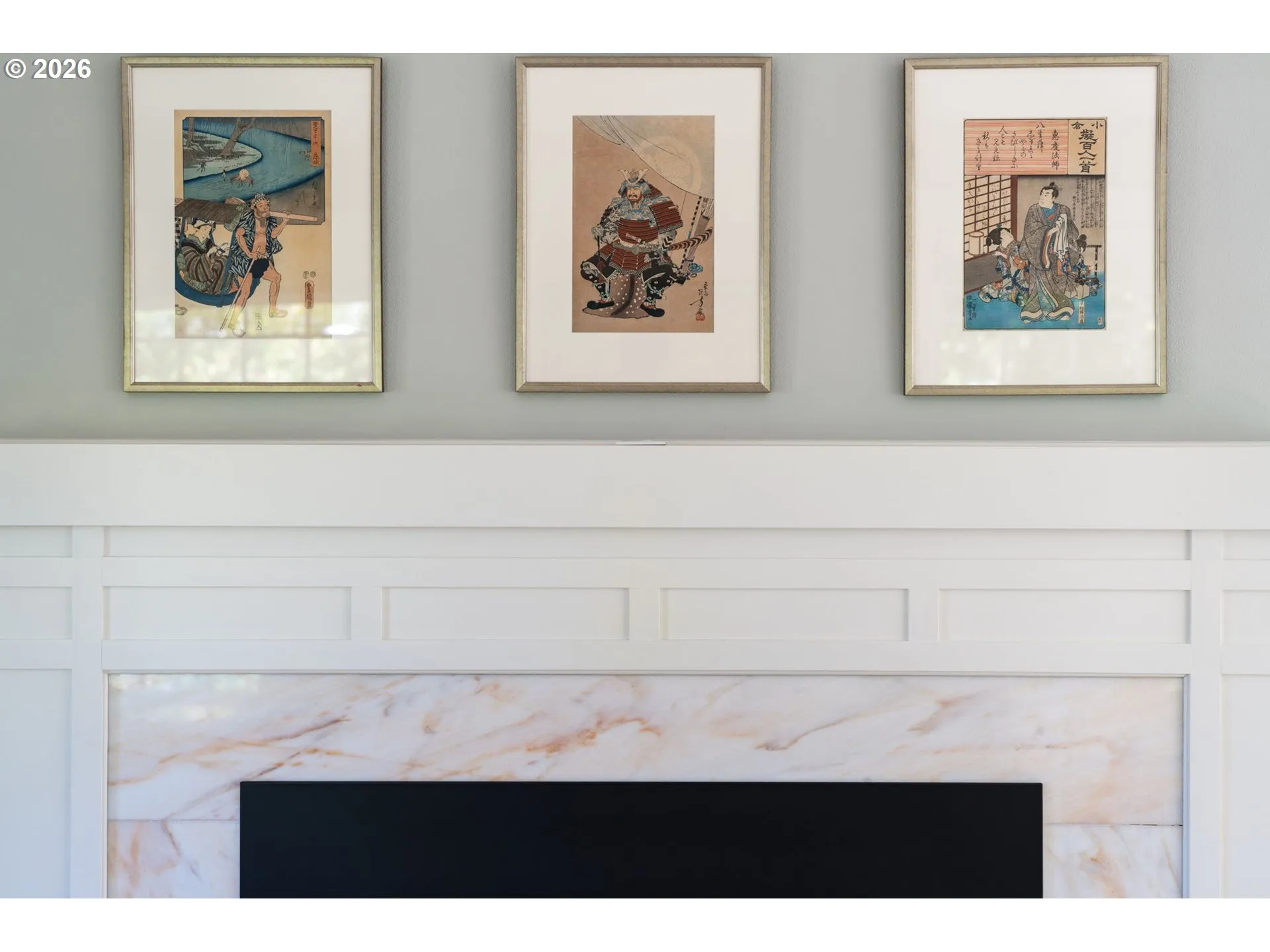 Living Room-Fireplace