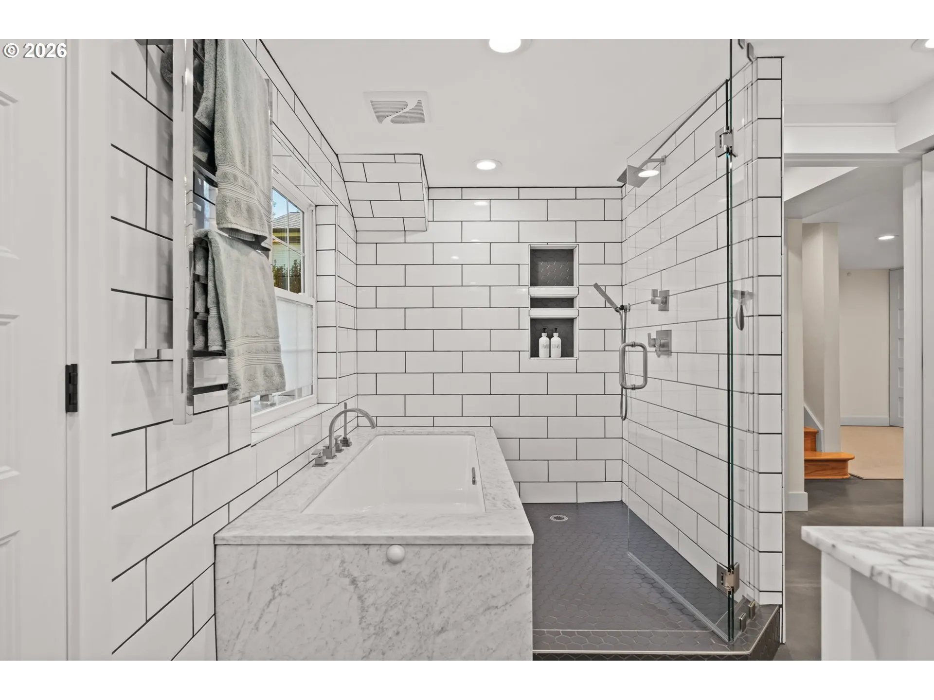 Owner's Suite Bathroom-Garden Tub