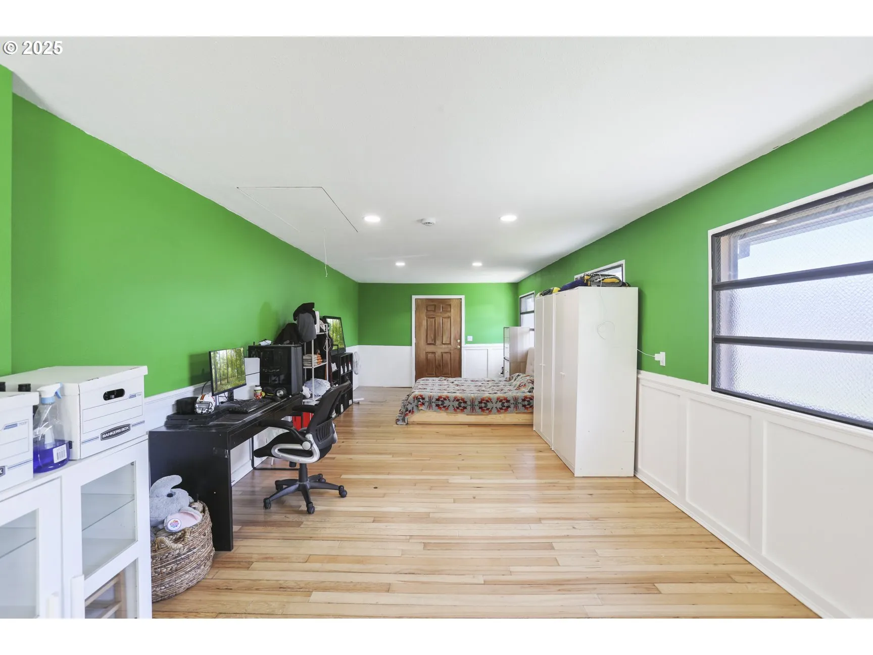 Primary Bedroom-Main