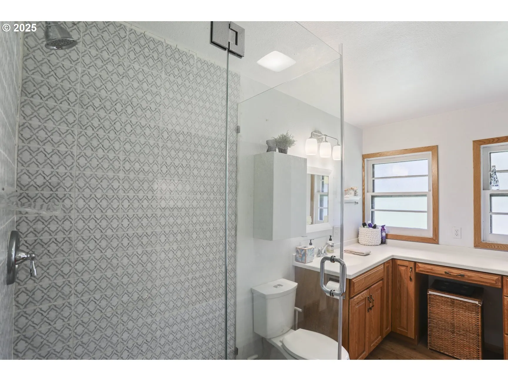 Bathroom-Walk in Shower