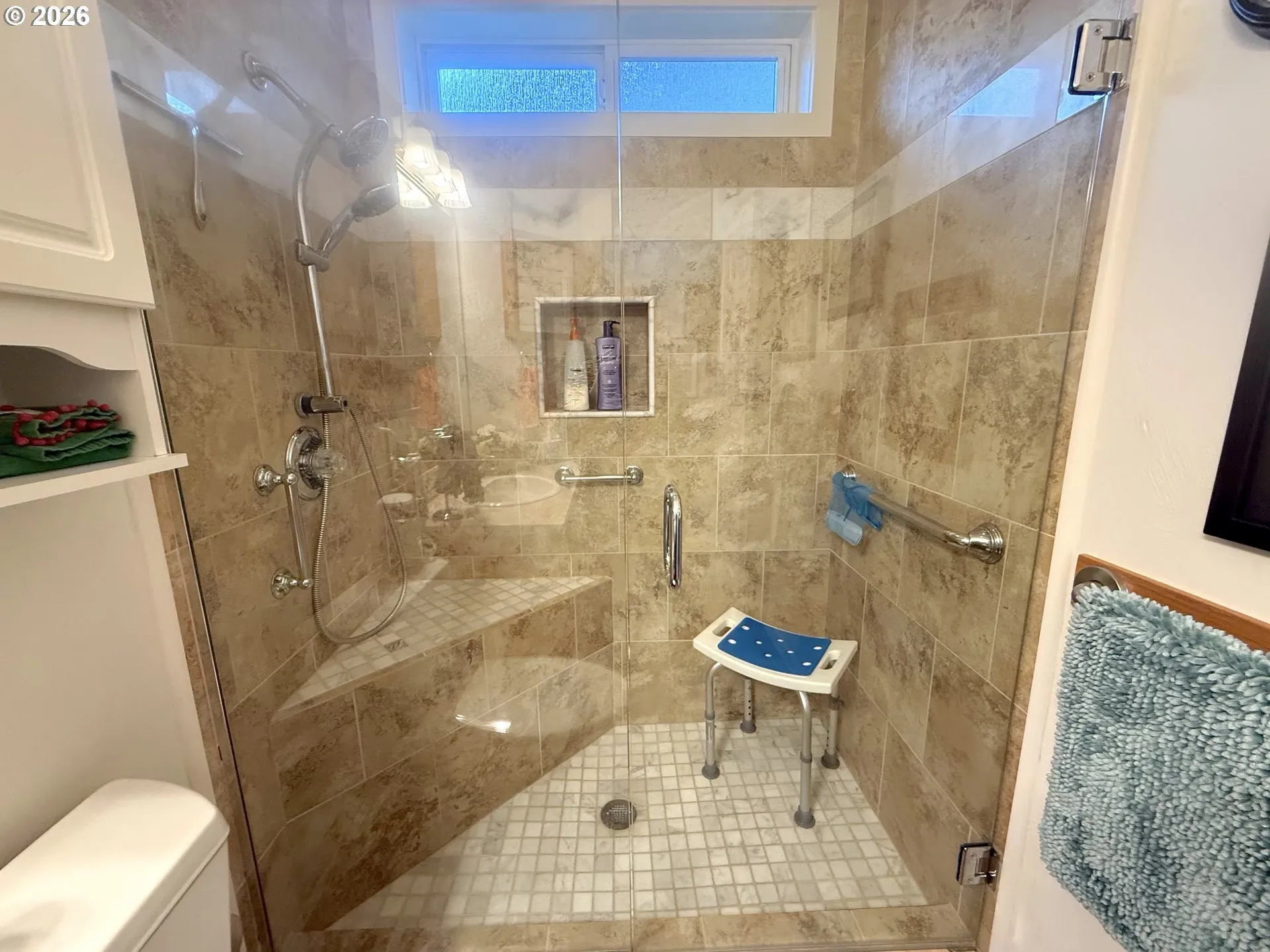 Bathroom-Walk in Shower