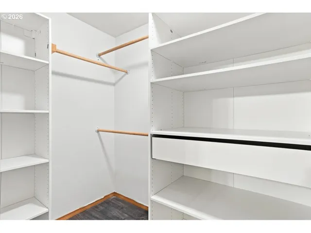 Primary Bedroom-Walk-In Closet