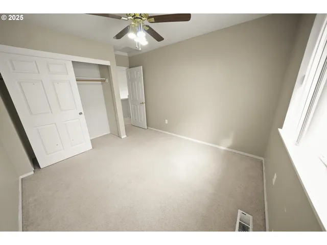 Bedroom-Upper