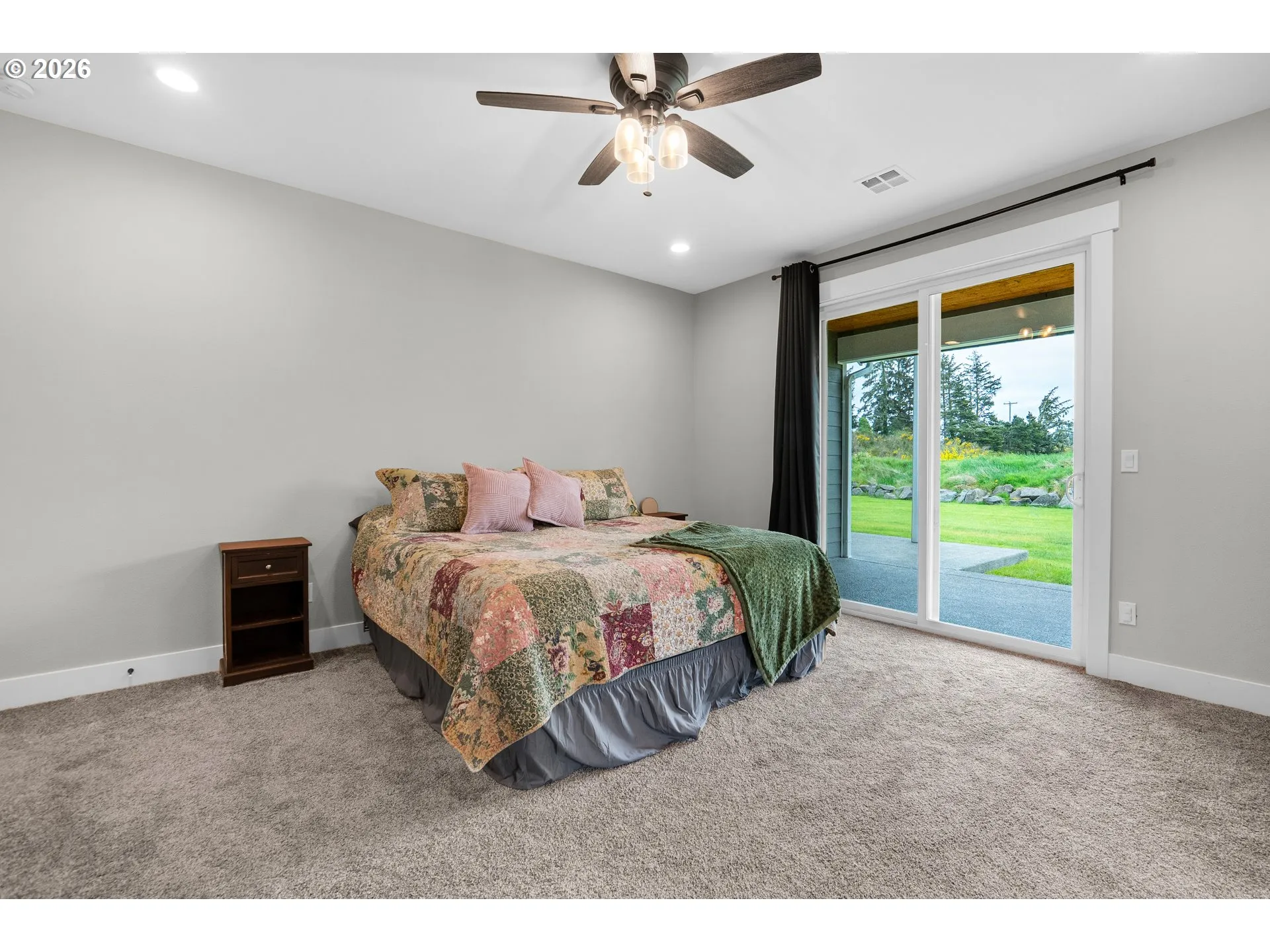 Bedroom, Primary