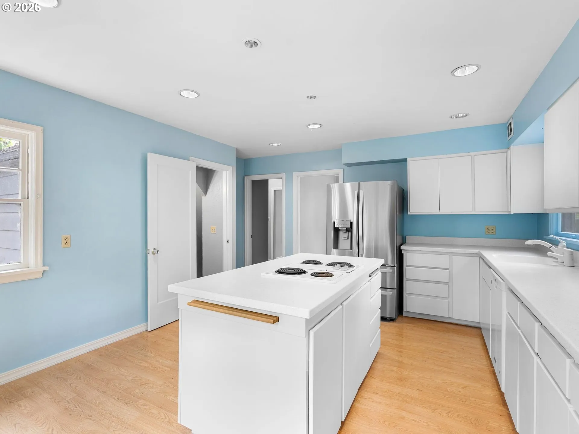 Kitchen-Island