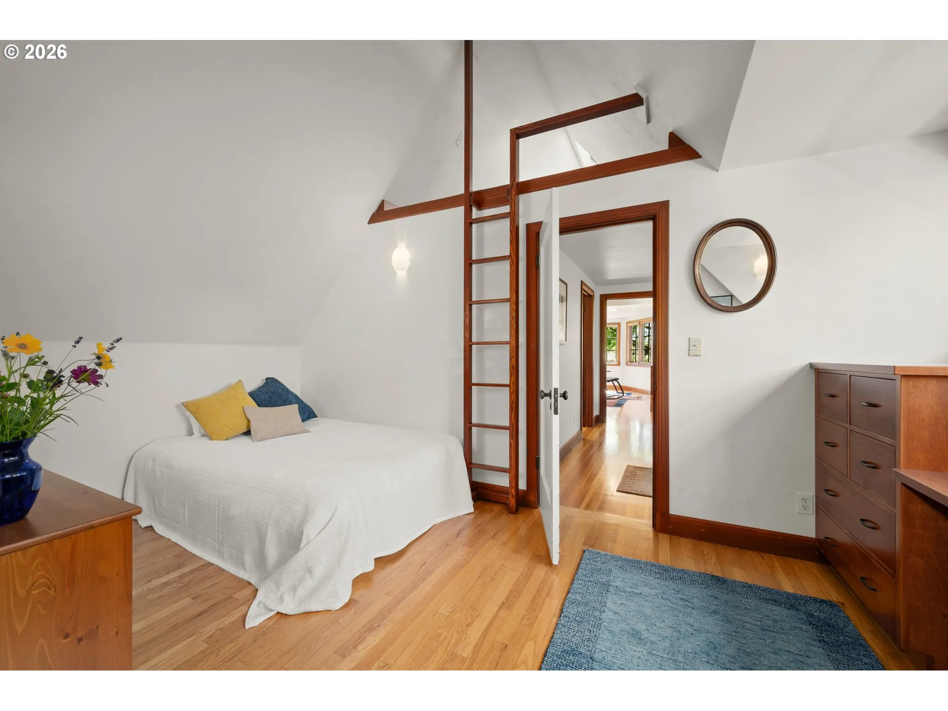 Bedroom-Upper