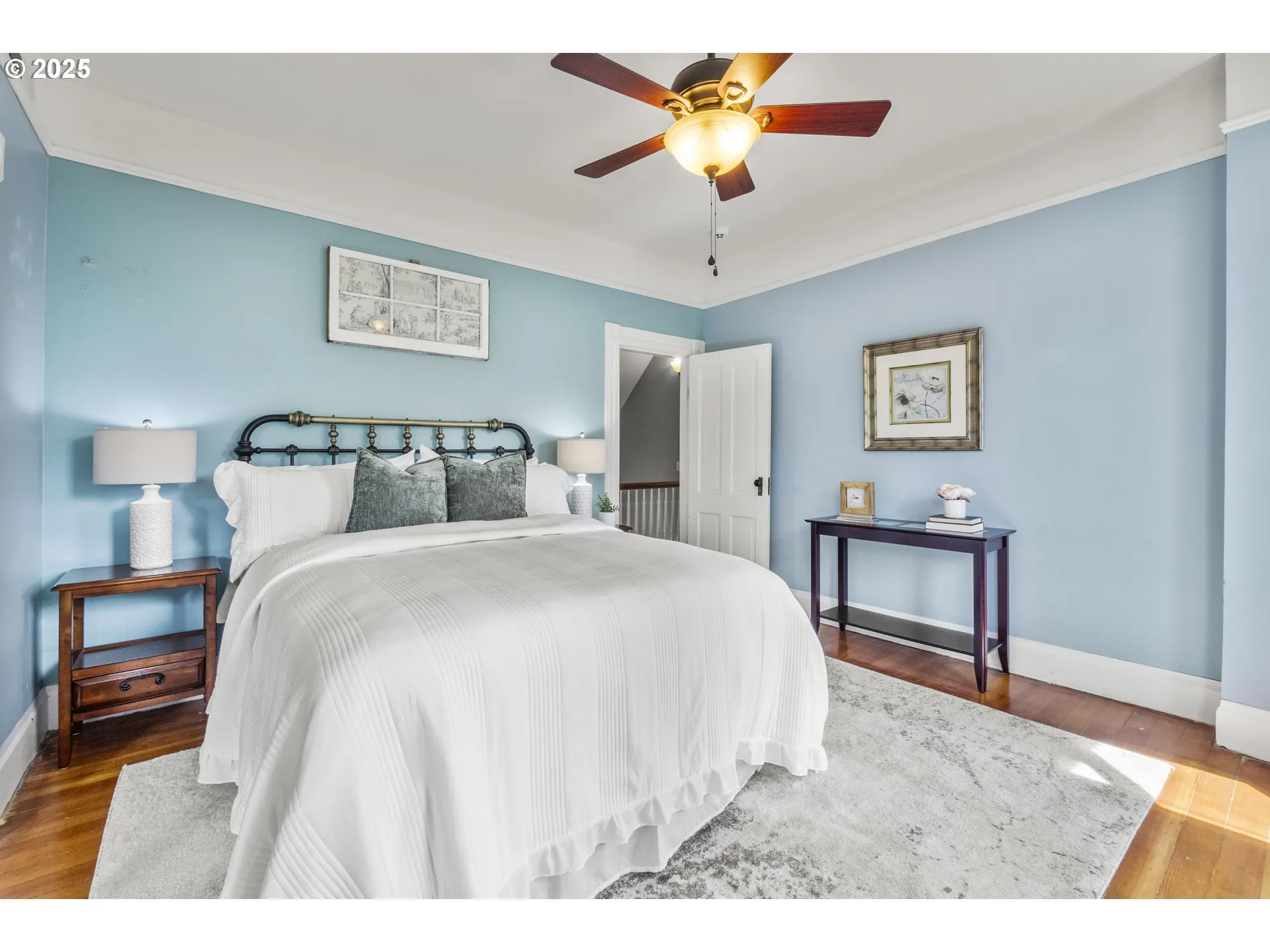 Bedroom, Primary-Upper