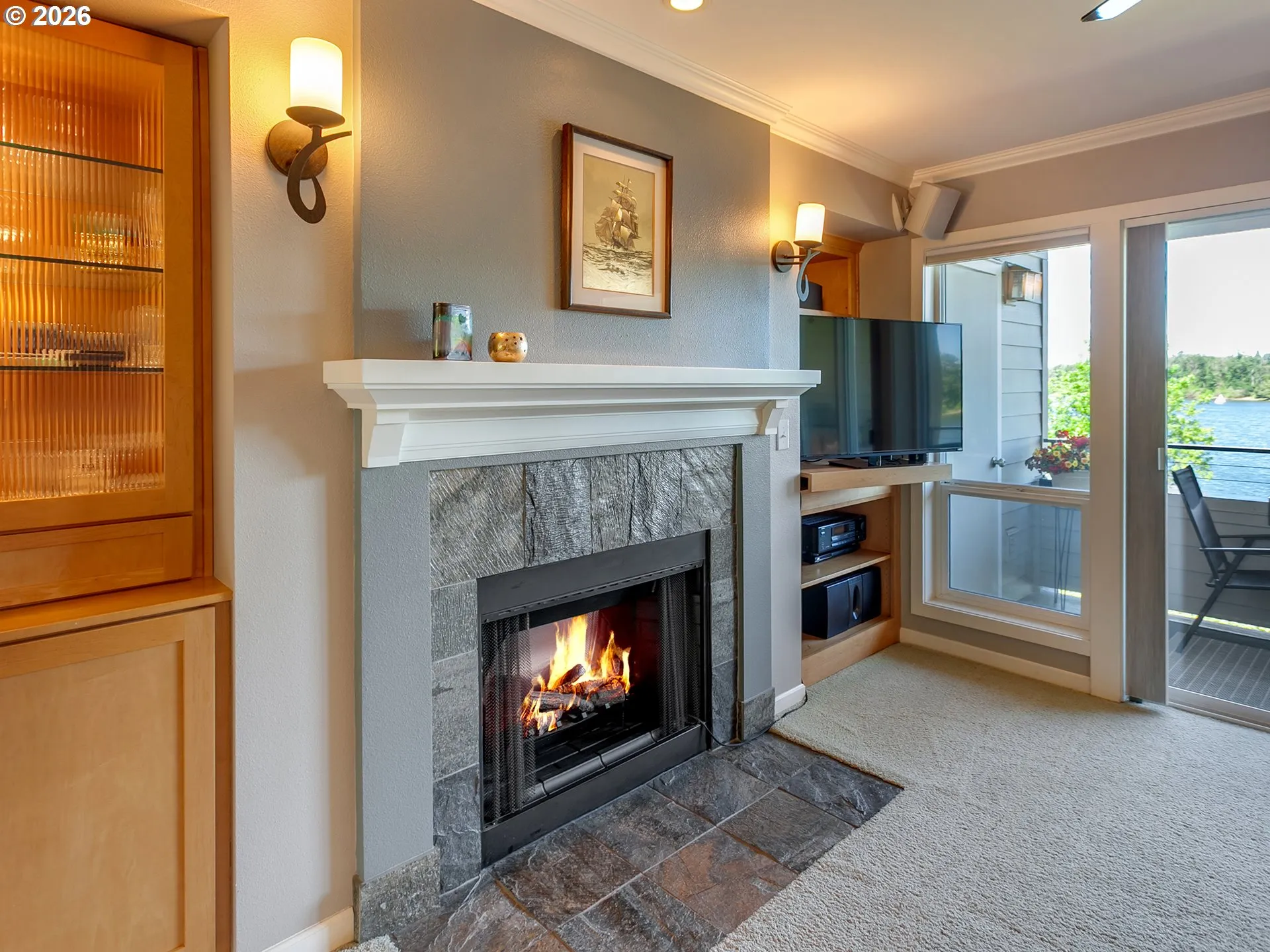 Living Room-Fireplace