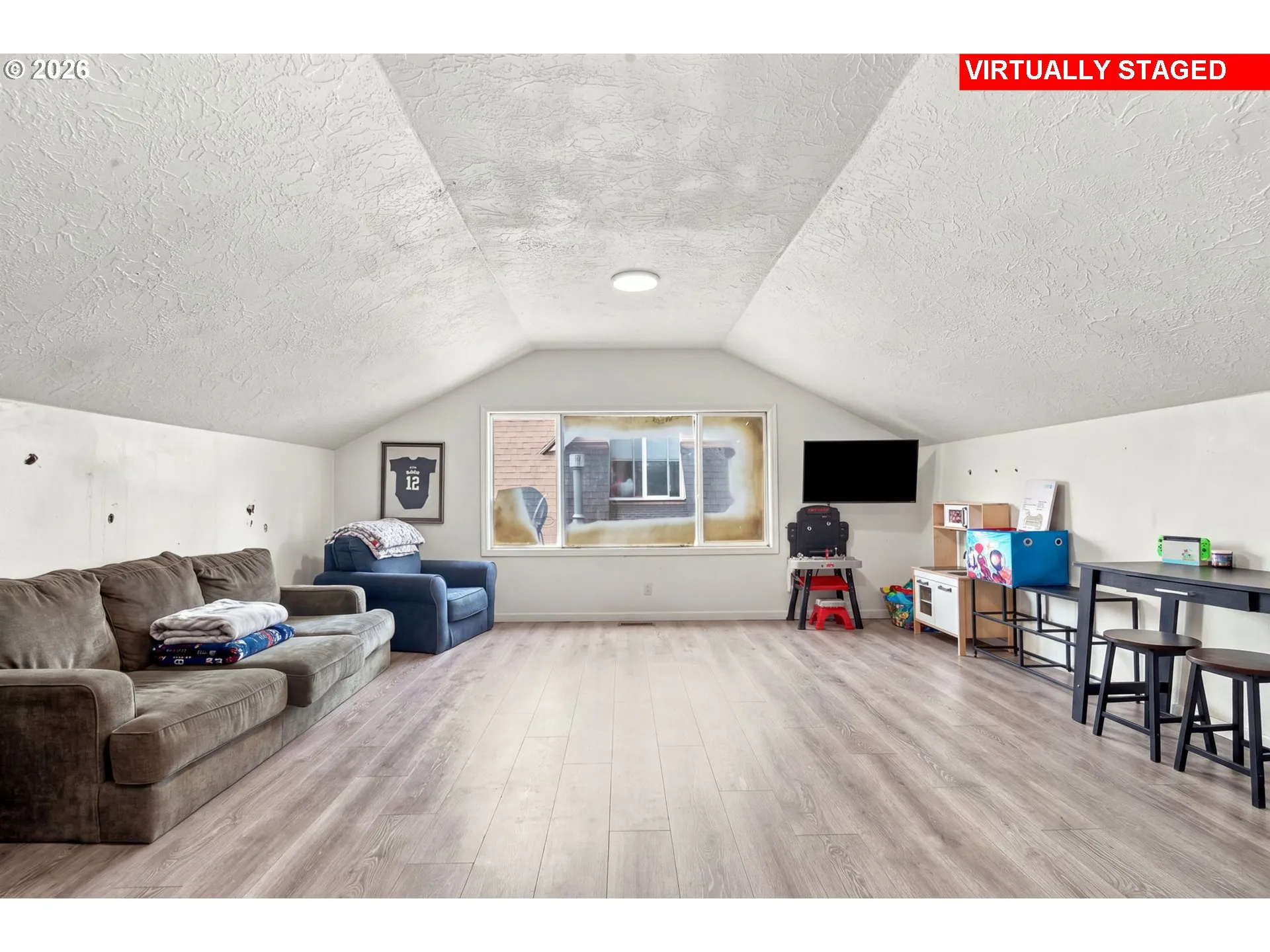 Bonus Room-Upper