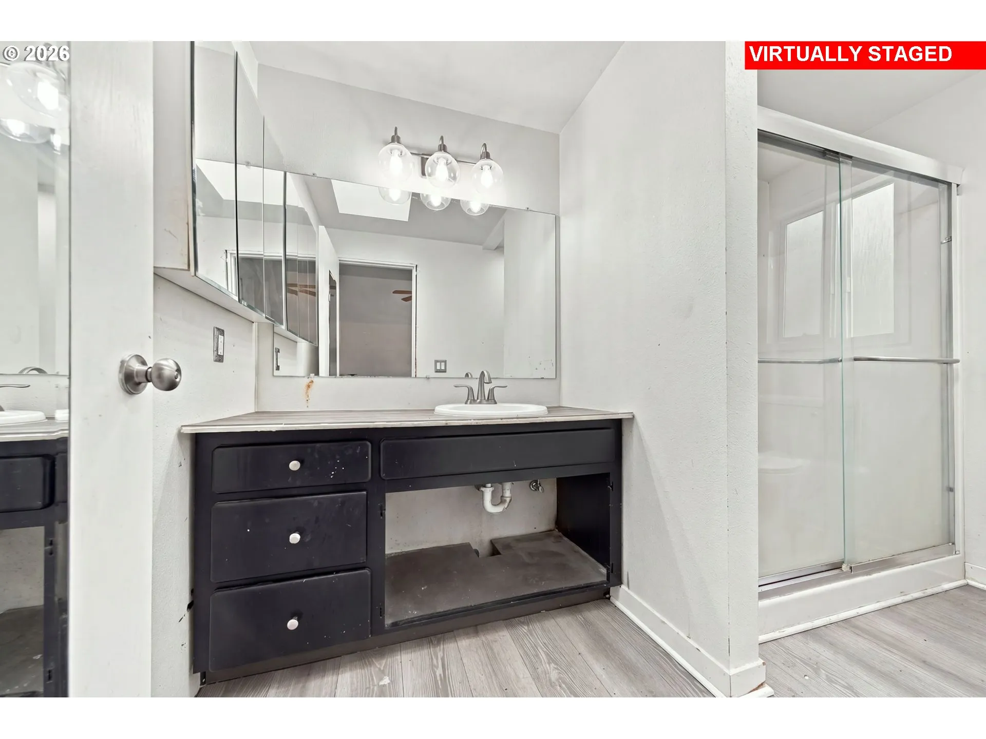 En Suite Bathroom-Upper