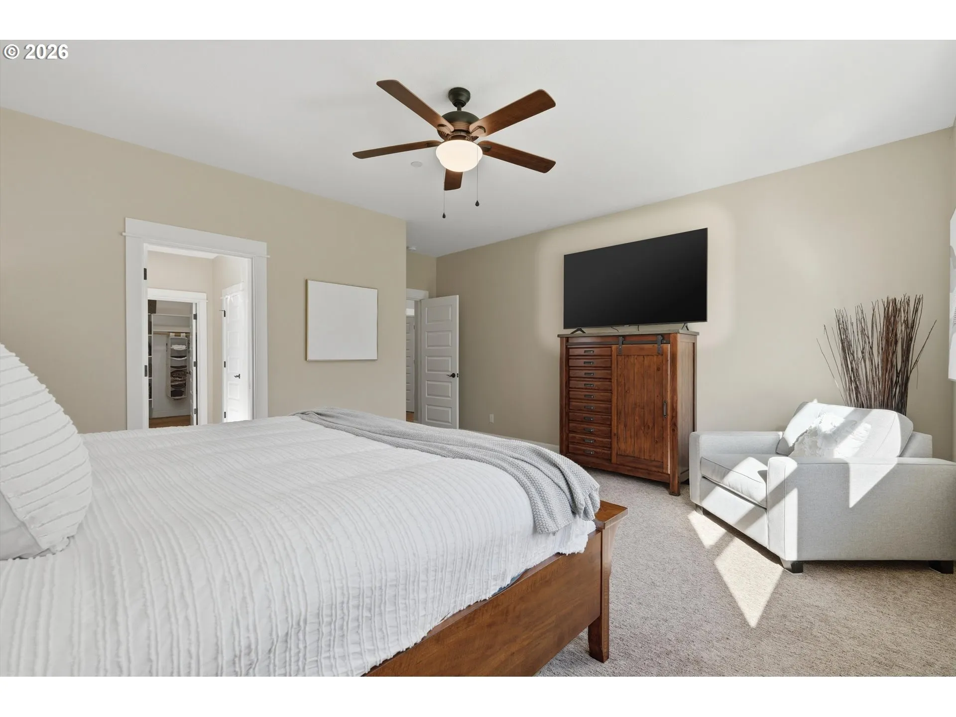 Bedroom, Owner's Suite-Main