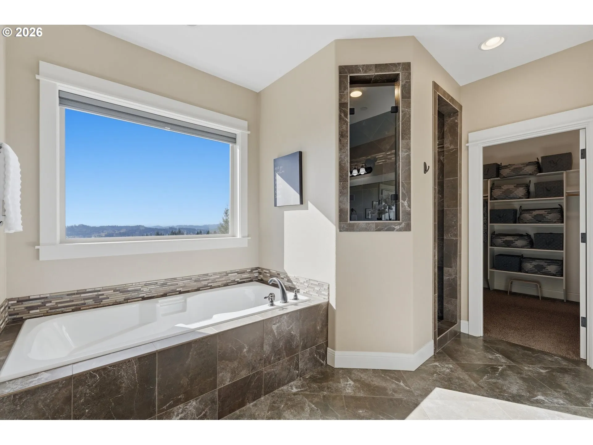 Owner's Suite Bathroom-Garden Tub