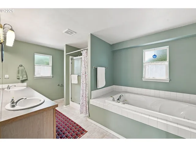 Owner's Suite Bathroom
