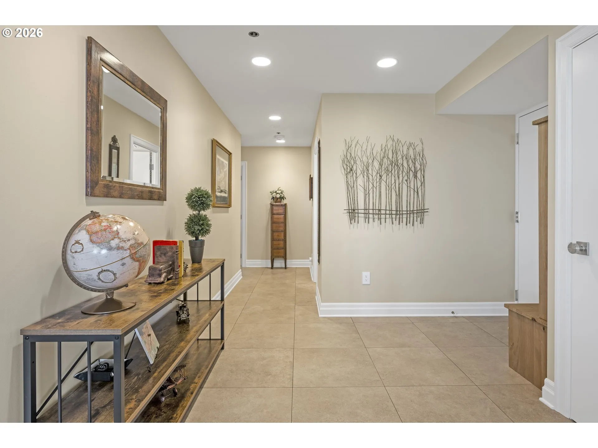 Living Room-Built-In Shelving