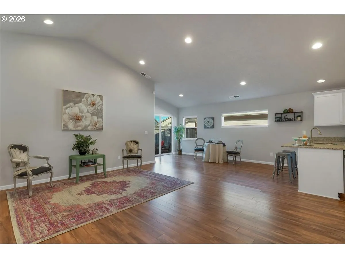 Living Room/Dining Room