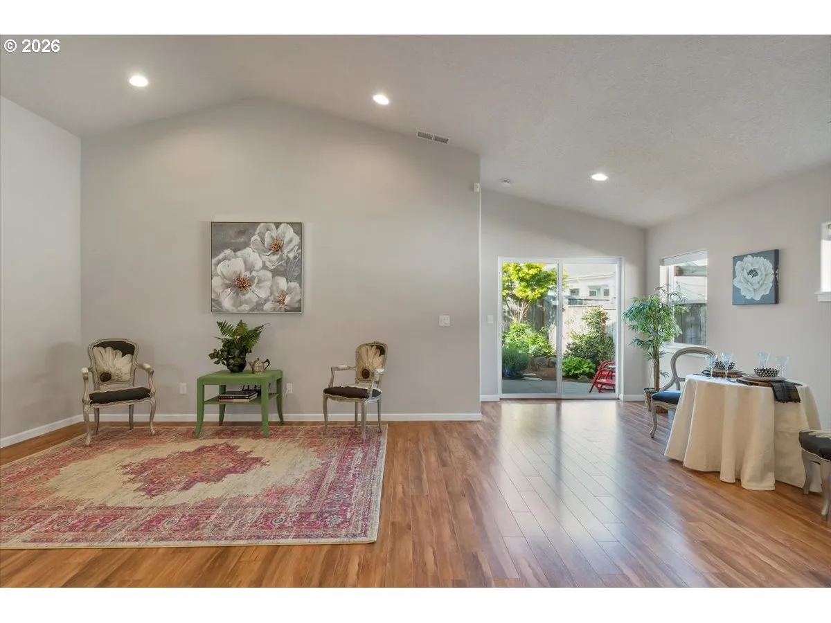 Living Room/Dining Room