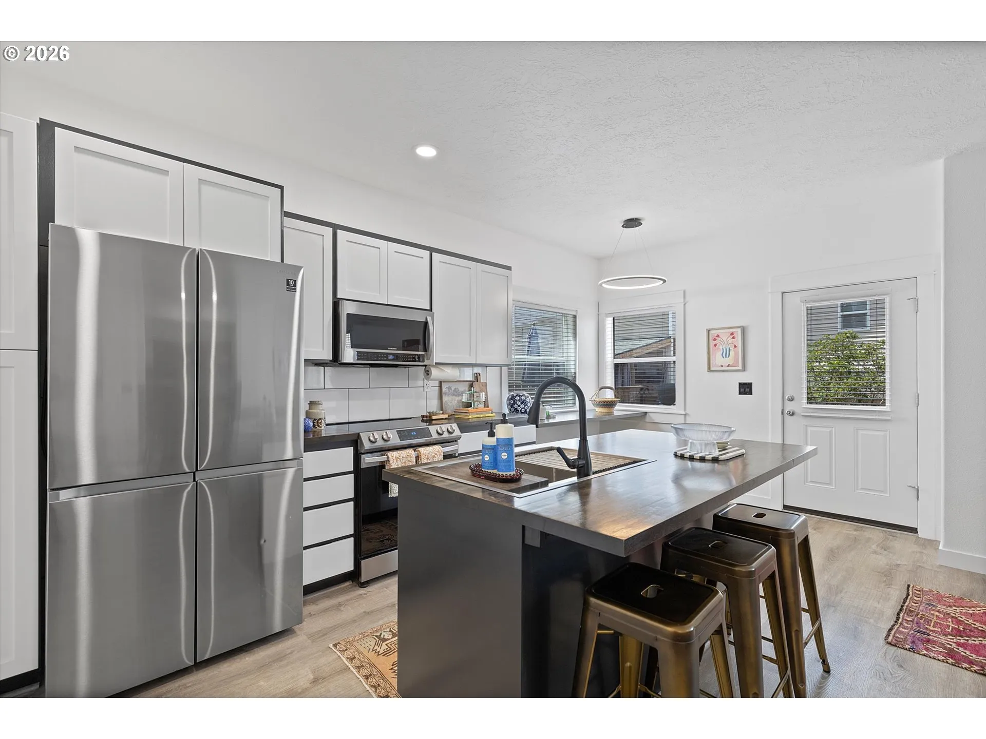Kitchen-Island