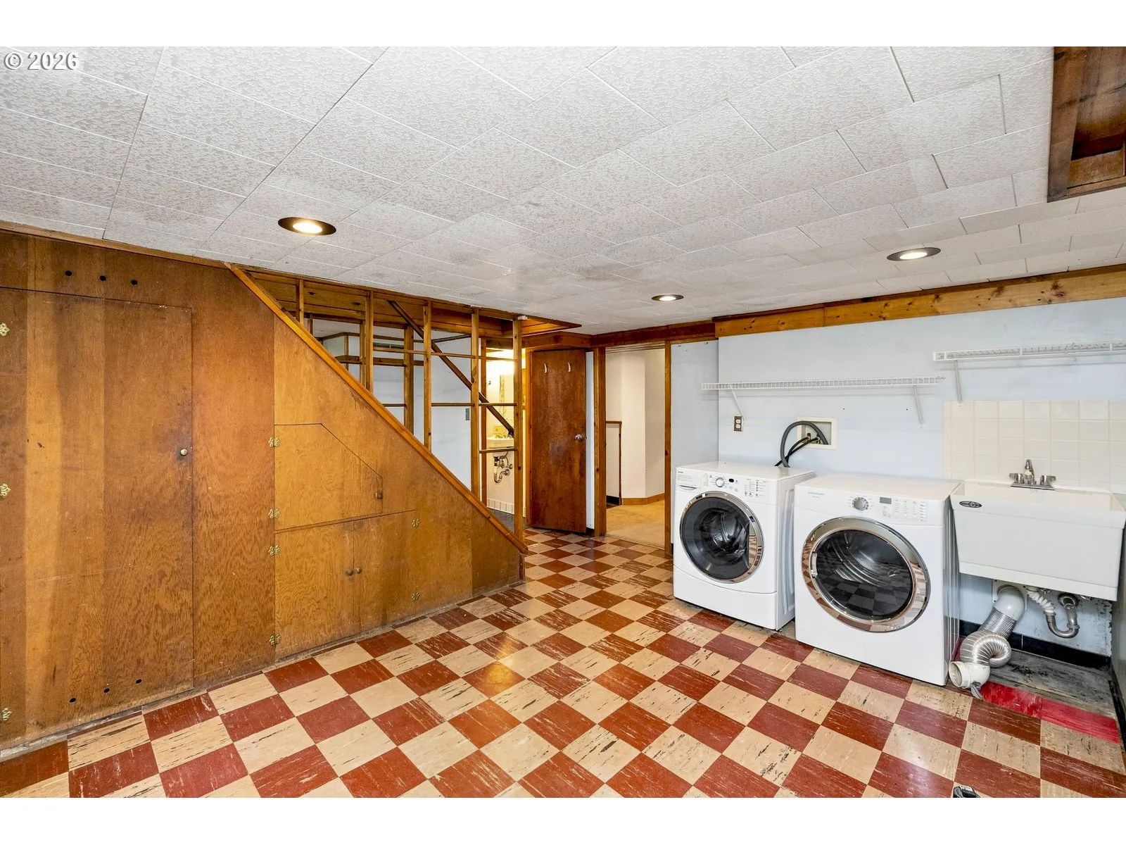 Laundry-Lower