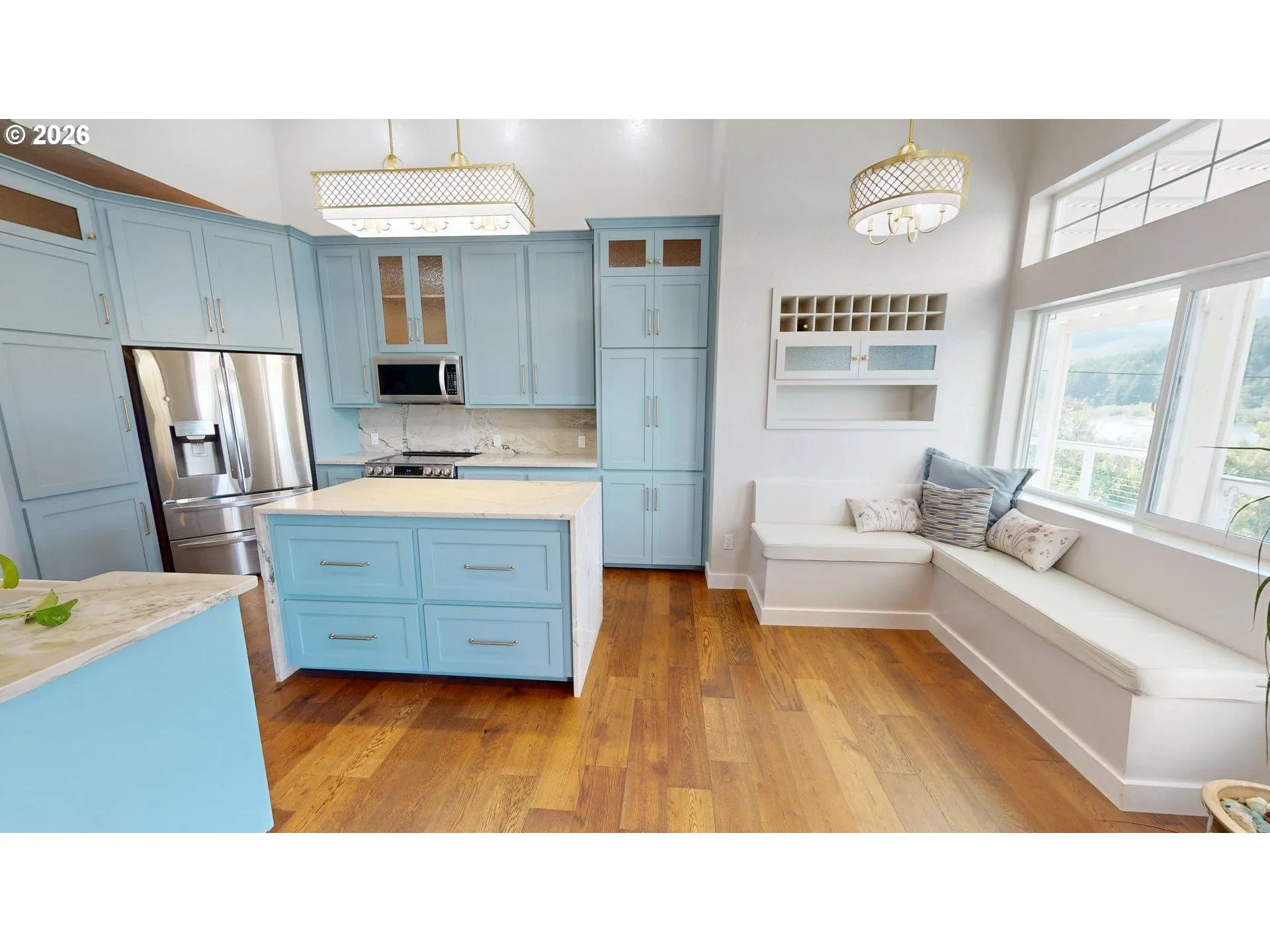 Kitchen-Eating Area