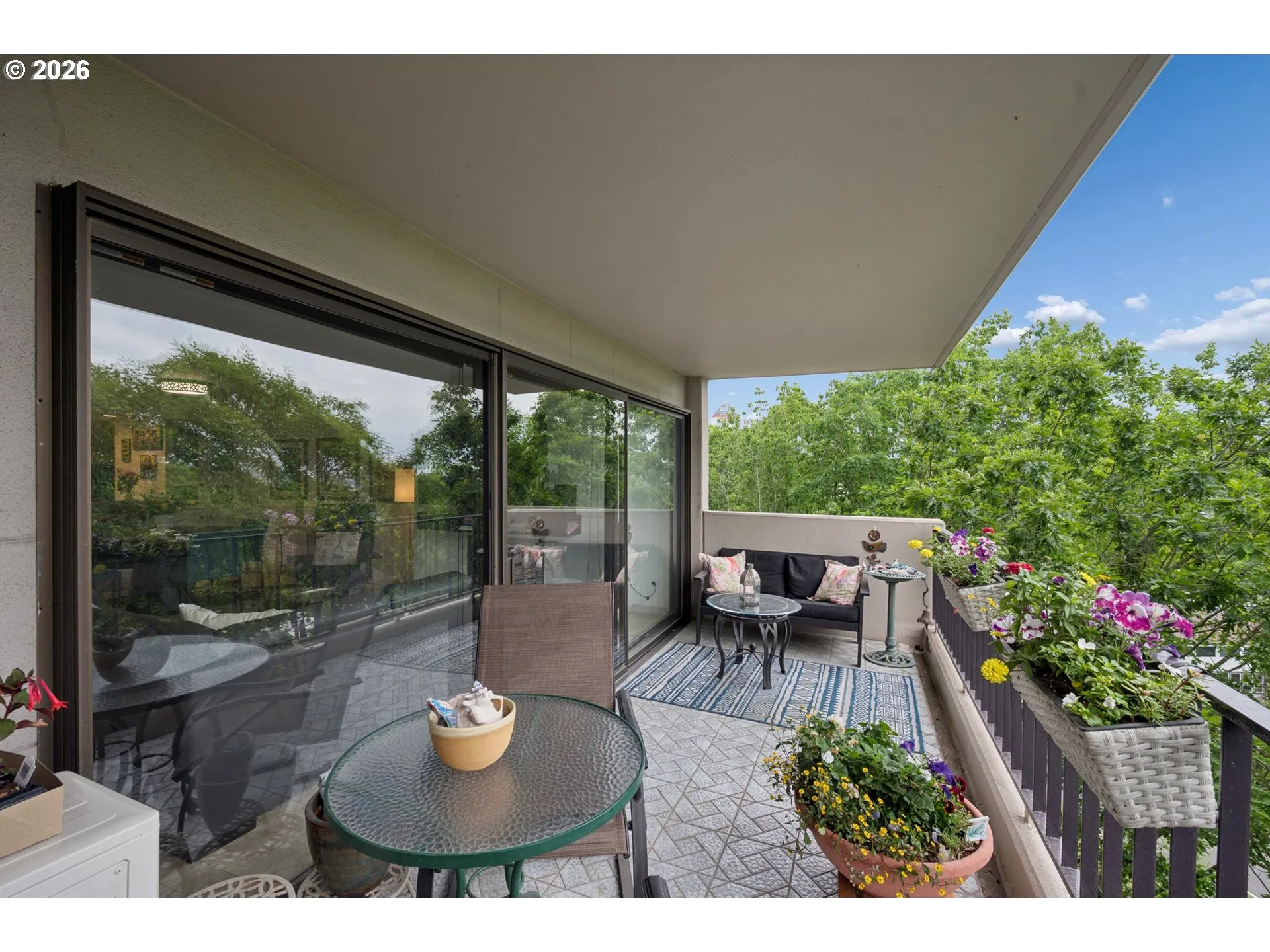 Balcony-NE Facing