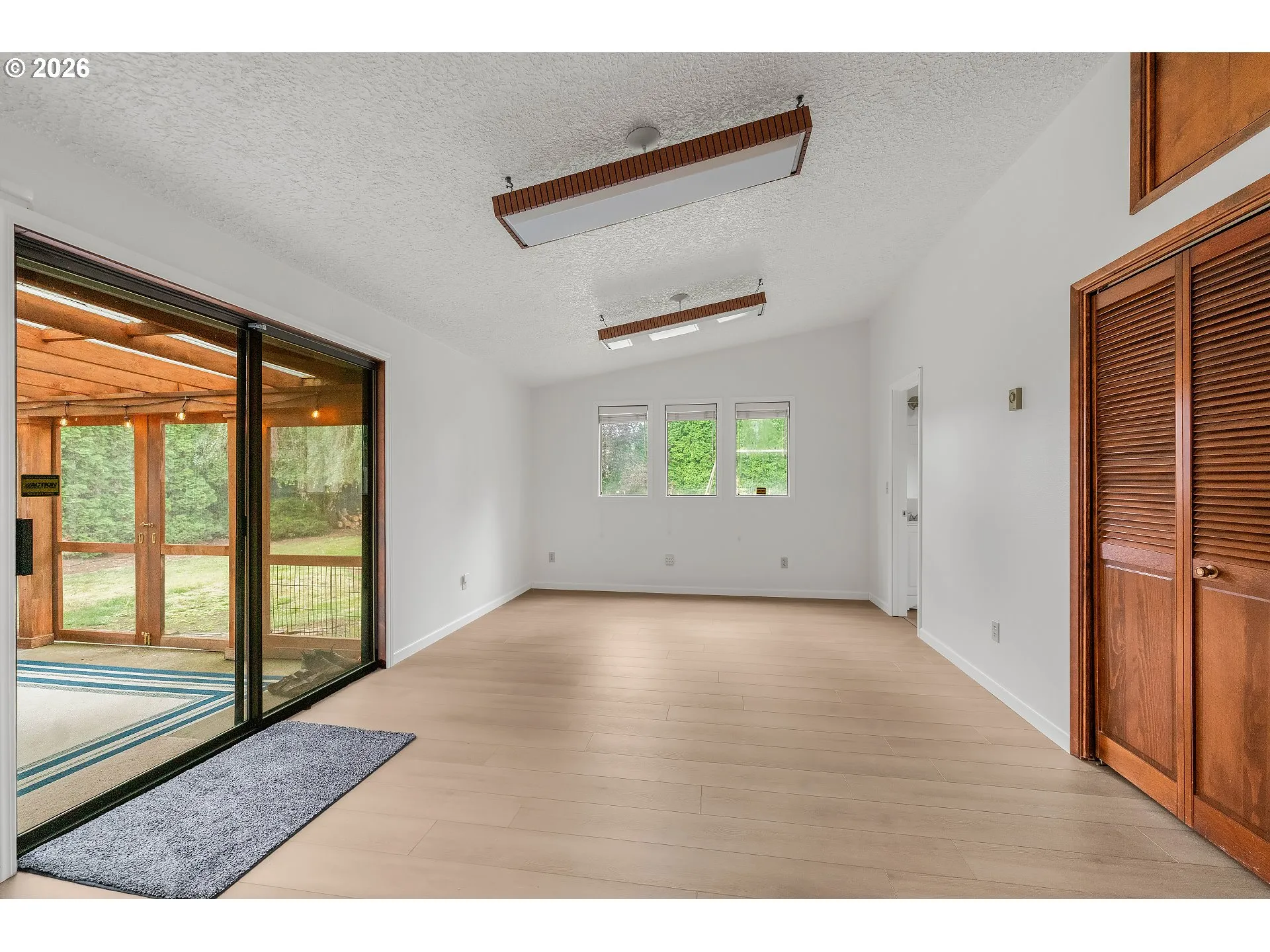 Living Room/Dining Room