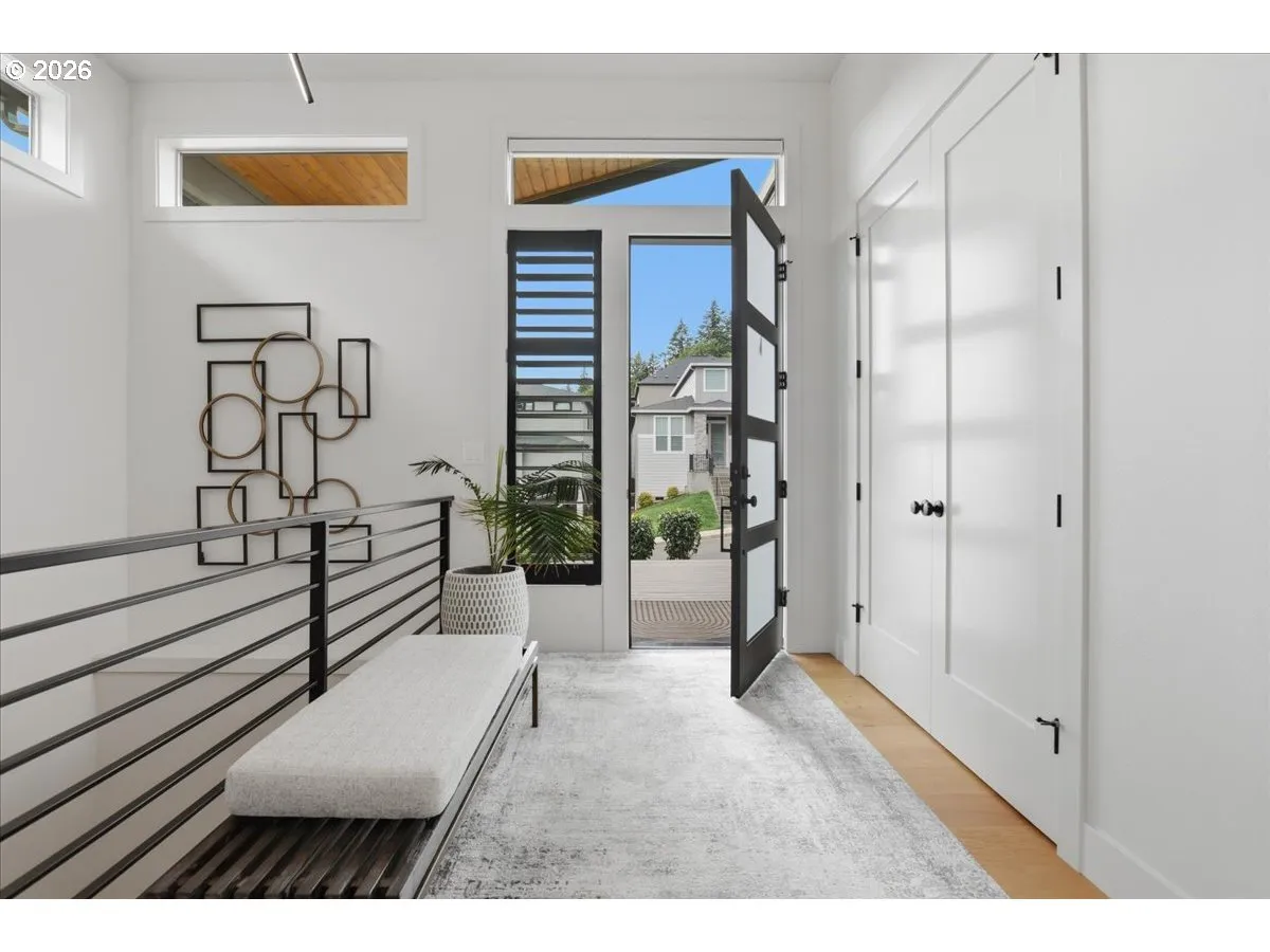Entrance/Foyer