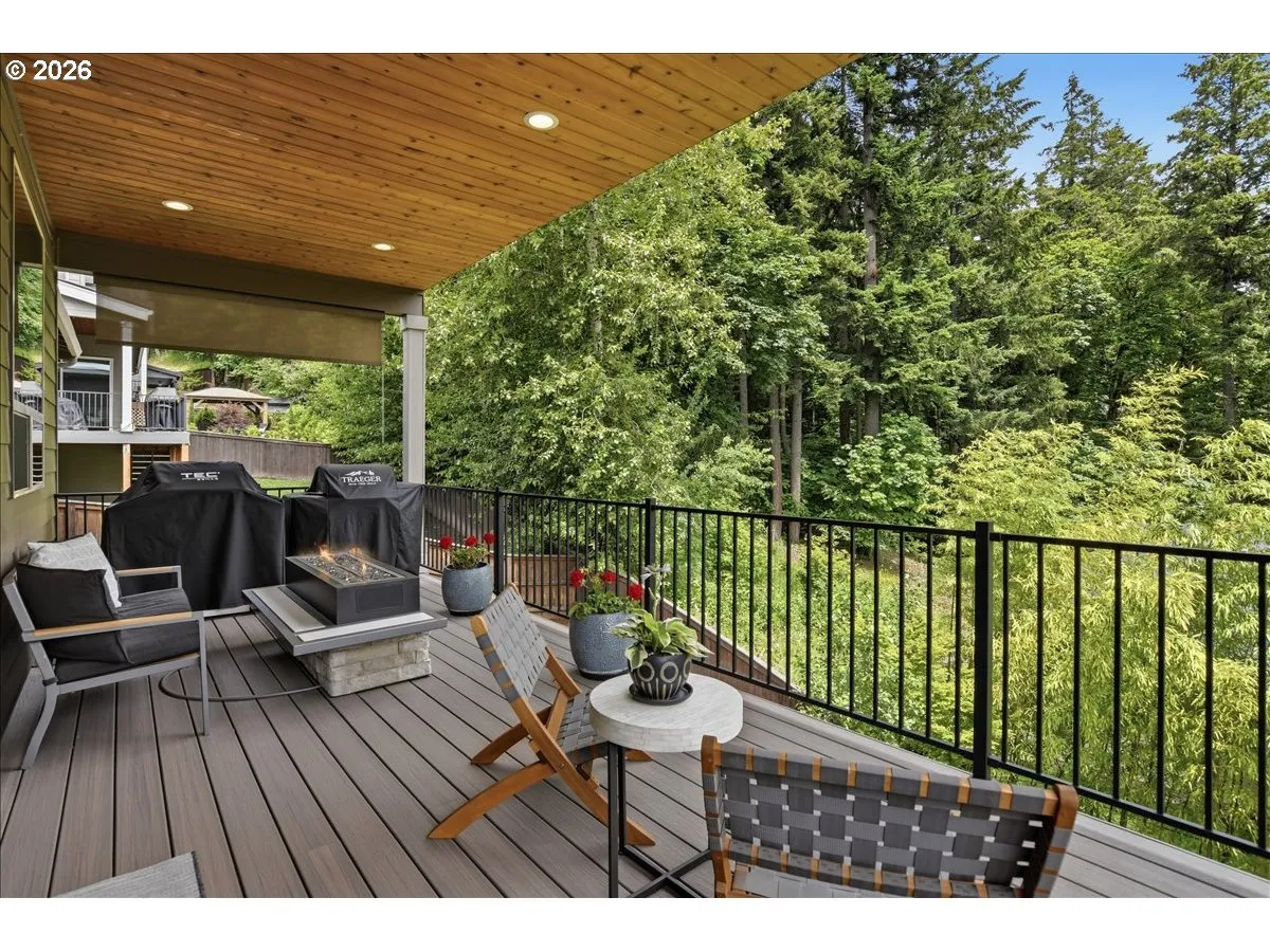 Deck-Main