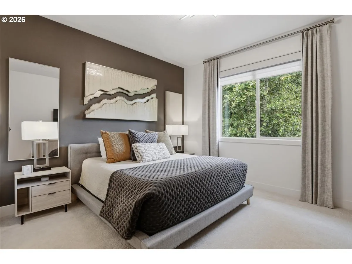 Bedroom, Owner's Suite-Main