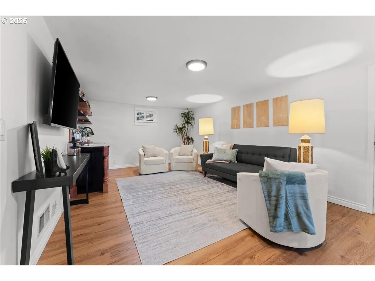 Family Room-Lower