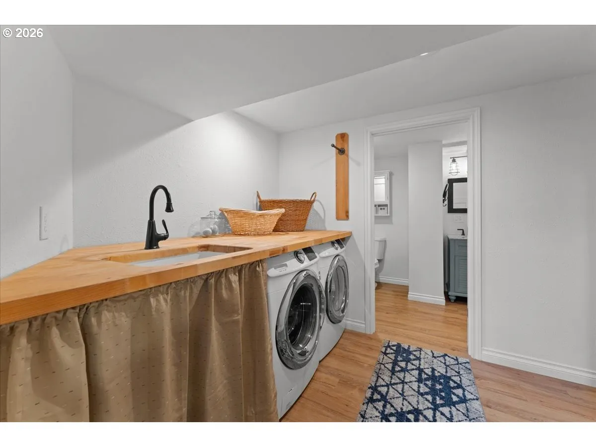Laundry-Lower