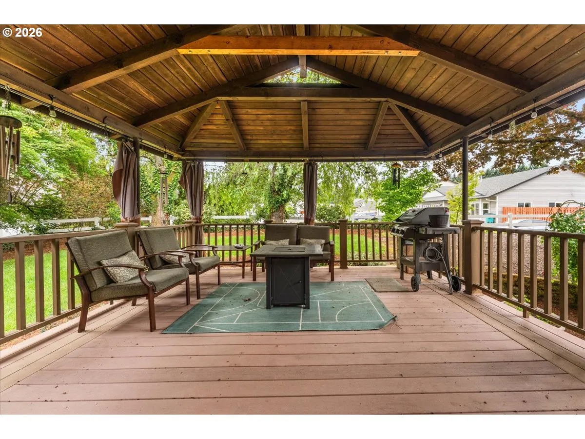 Deck-Main