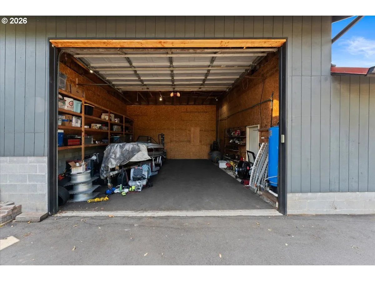 RV Garage